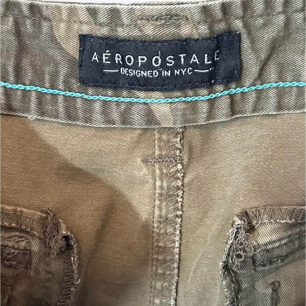 Aeropostale Men's Green Camo Cargo Shorts 10" Size 31 Casual Outdoor Utility - Picture 3 of 5